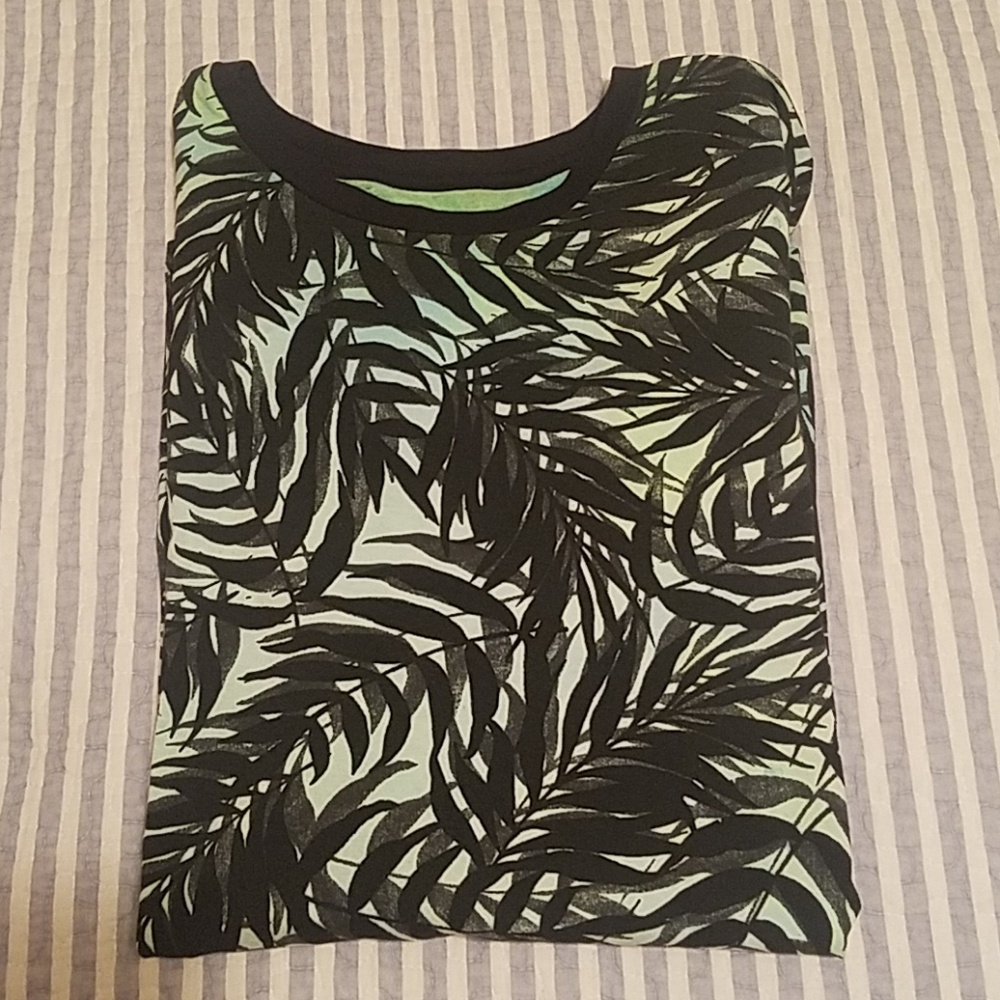 American Eagle tropical tee